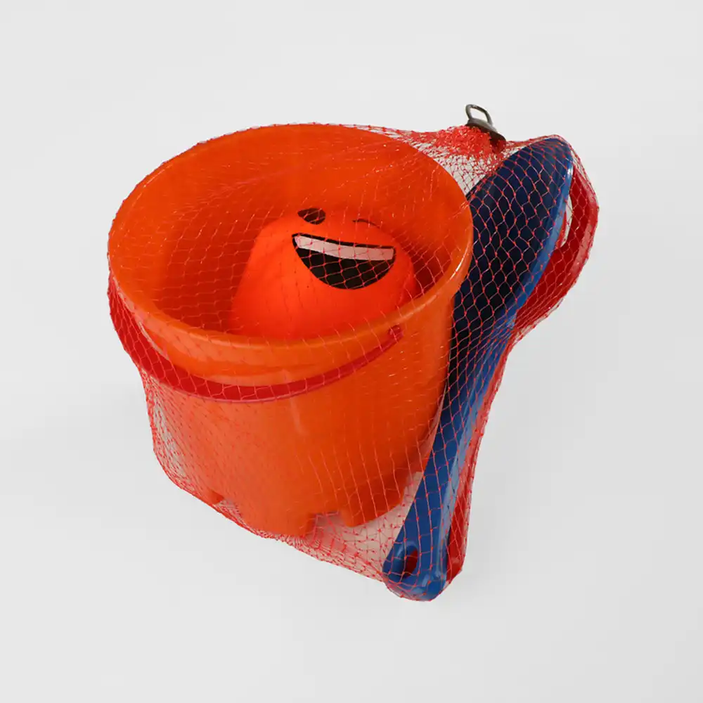 ست سطل ، توپ و ماشین